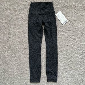 lululemon Wunder Under *Luxtreme 25”